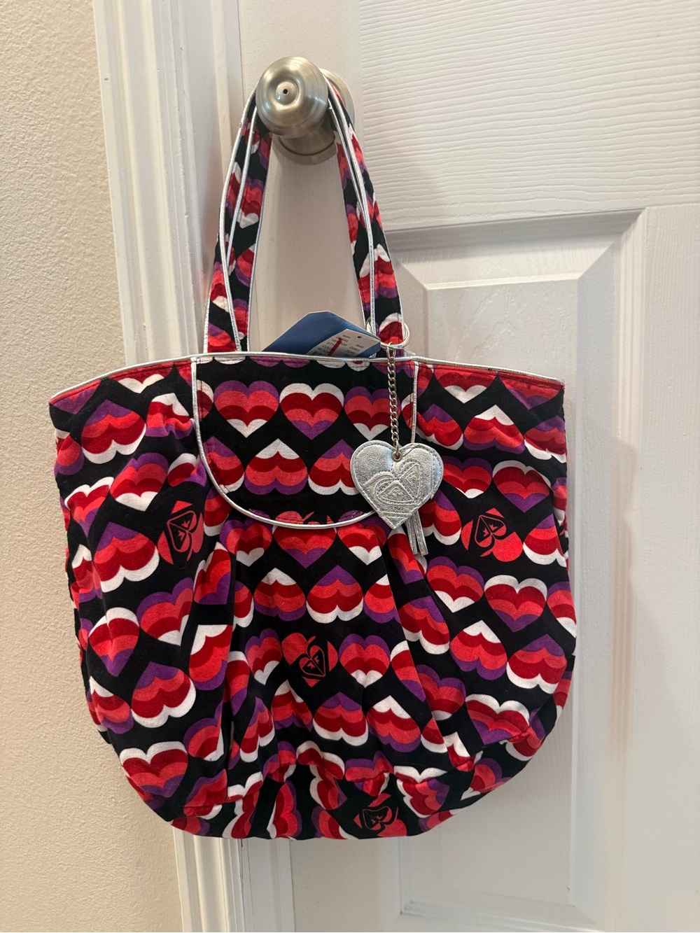 Vintage Roxy Heart-Print Tote in Pink, Red, Black